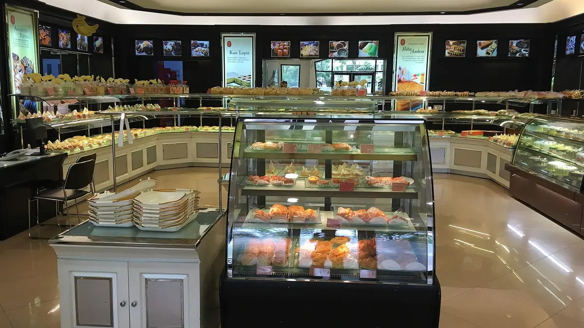 Family Greek Bakery – bakery in Borehamwood town centre
